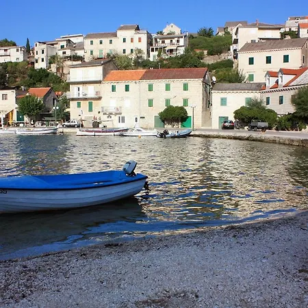 Apartment Apartments By The Sea Povlja, Brac - 12362 Povlja (Brac)